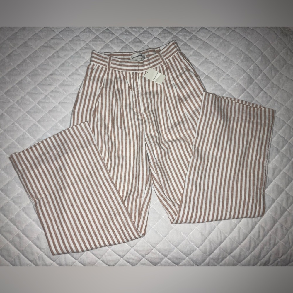 #151. 🆕 NWT, Abercrombie & Fitch, Striped Linen Pants, White/Khaki, (Women)